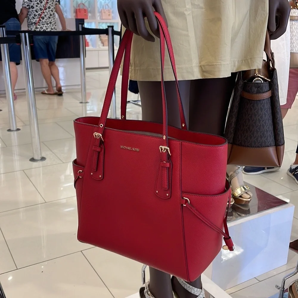 Michael Kors Voyager Saffiano Leather Tote Bag Style# 30H1GV6T4T NWT Crimson